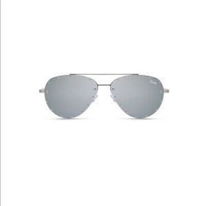 ISO QUAY ROXANNE SUNGLASSES IN SILVER